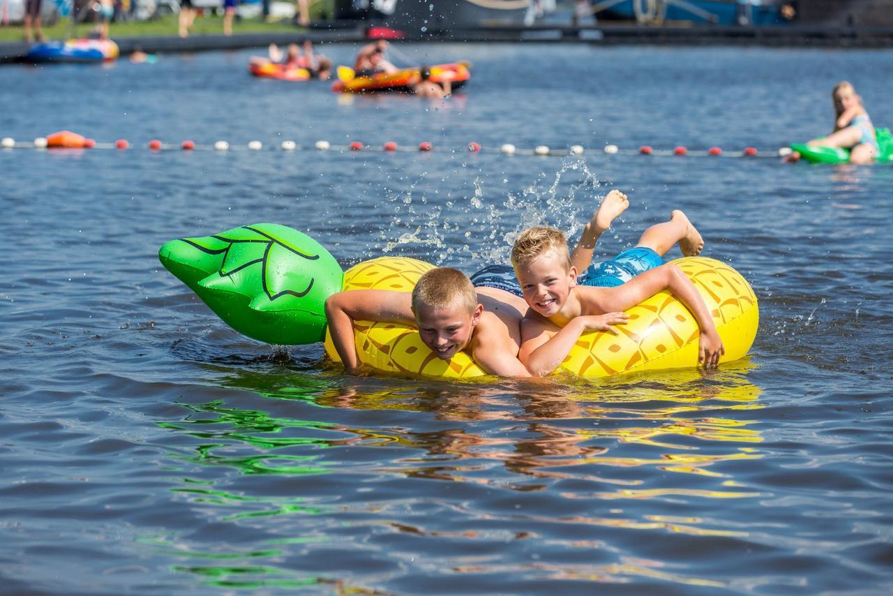 Vakantiepark De Kuilart Koudum Dış mekan fotoğraf